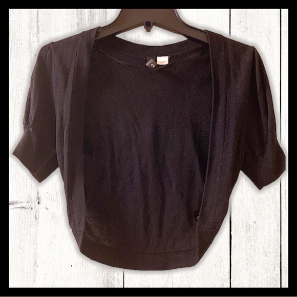 🆕•DIVIDED by H&M Black Cardigan Sweater; Open-front; Short sleeves; NWOT - Picture 1 of 15